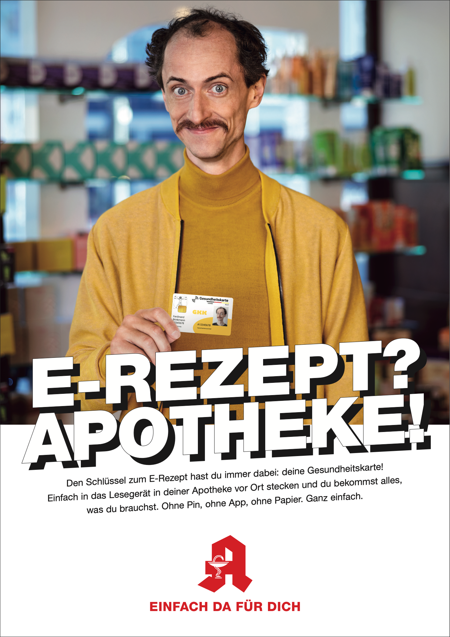 Patientin löst ihr E-Rezept bequem über das Smartphone in der Guggemoos Apotheke ein.